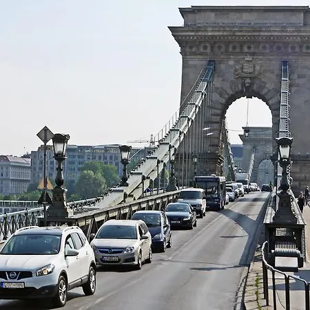 Apartment Chain Bridge Studio Budapest